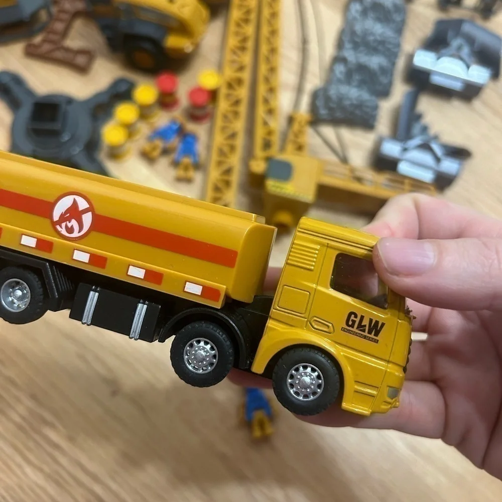 Construction Model Building Set 1:55 Signs Engineering Blocks Lego Like Figures